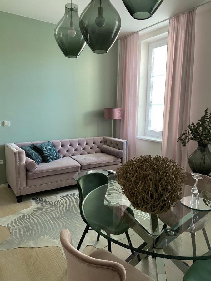 Apartmany Mia ヴァルチツェ エクステリア 写真