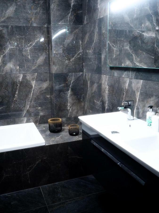 Apartmany Mia ヴァルチツェ エクステリア 写真